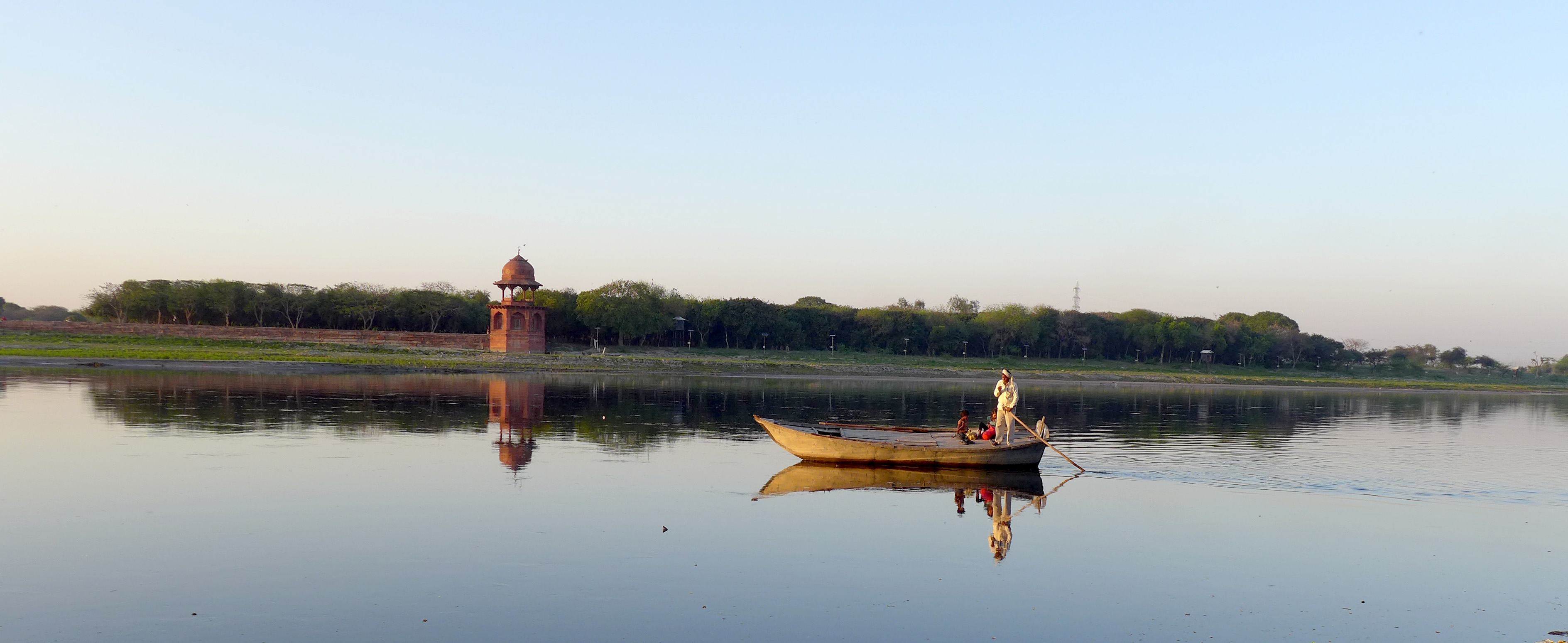 Yamuna River behind the Taj Mahal